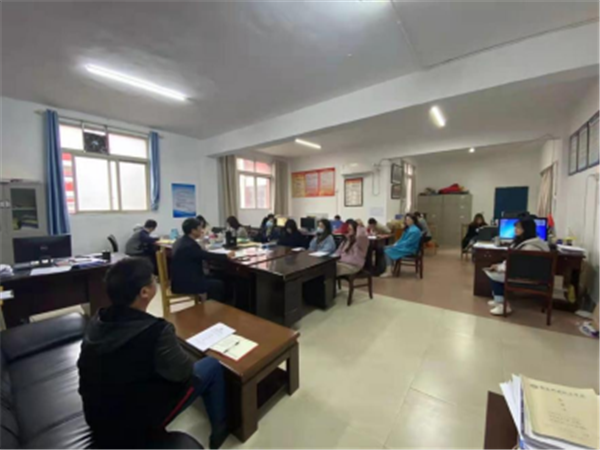 建筑艺术学院组织开展教师政治理论学习397.png