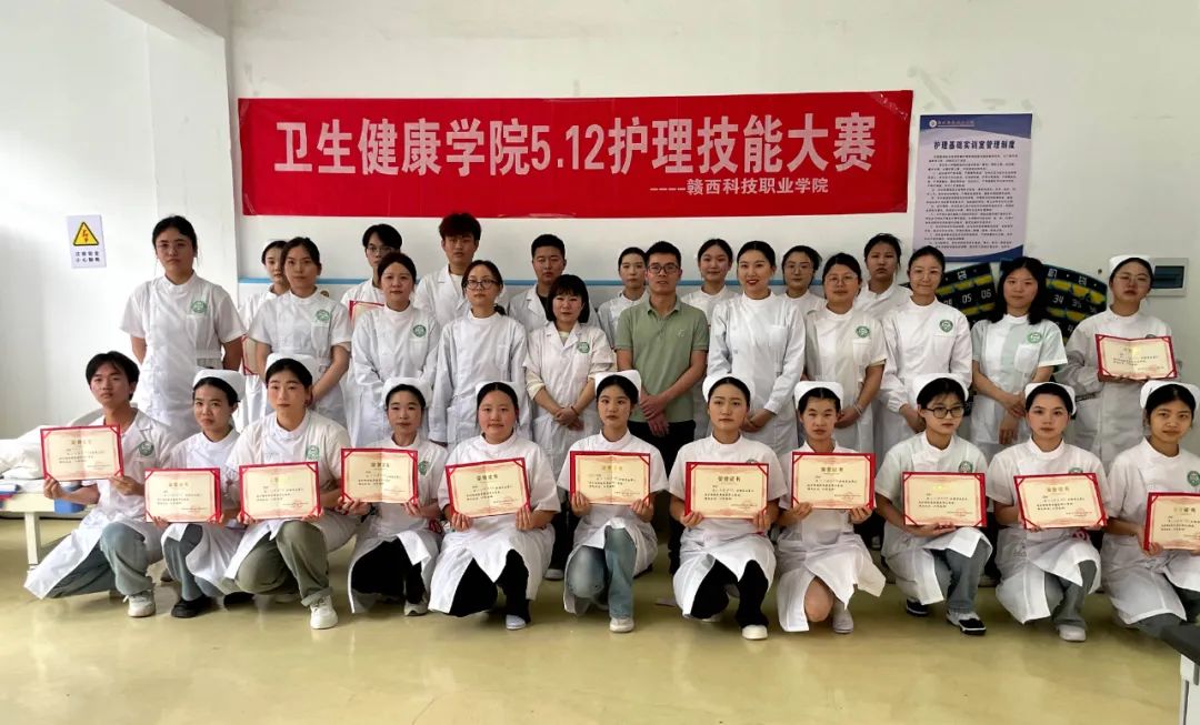 1716427703678400.jpg 1716427703678400.jpg