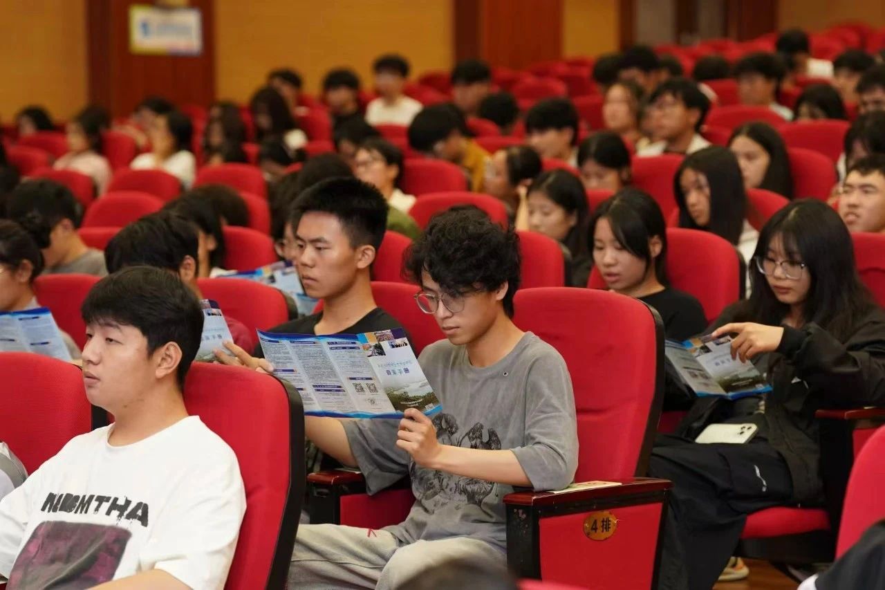 1729558418174076.jpg 1729558418174076.jpg