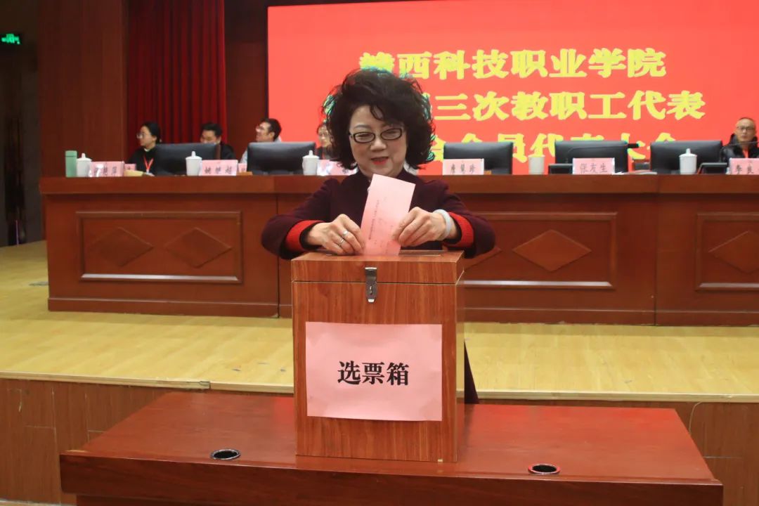 1736385640478259.jpg 1736385640478259.jpg