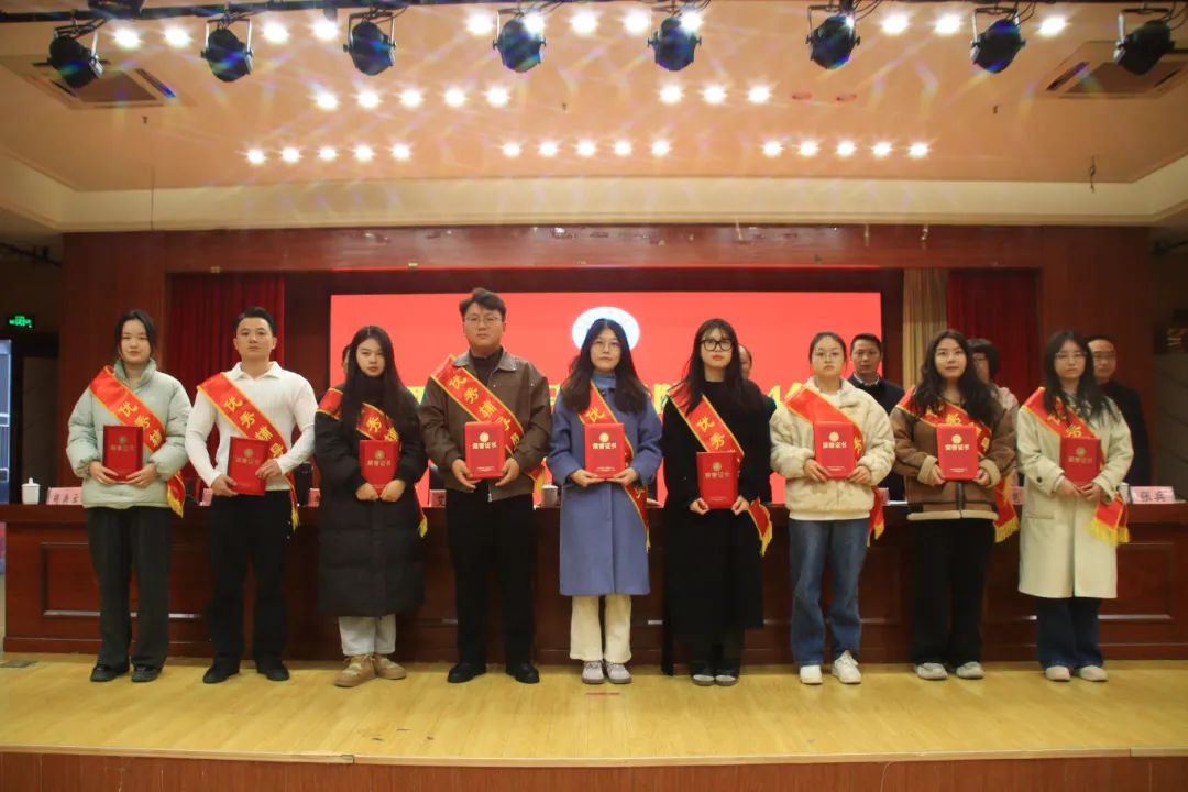 1739416563377082.jpg 1739416563377082.jpg