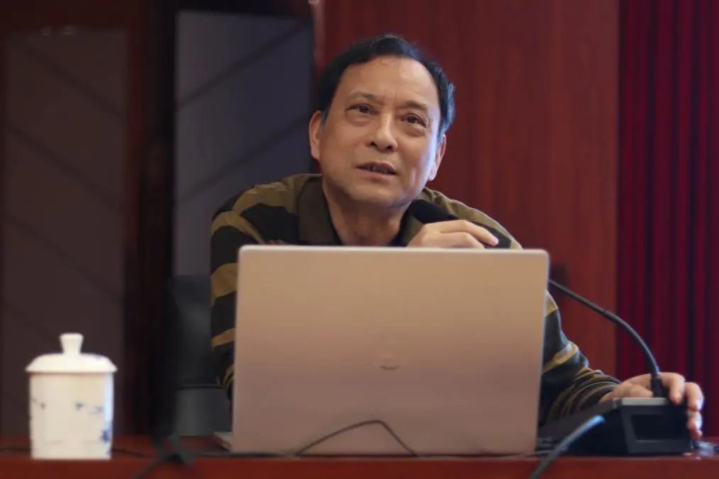 1745198381332081.jpg 1745198381332081.jpg