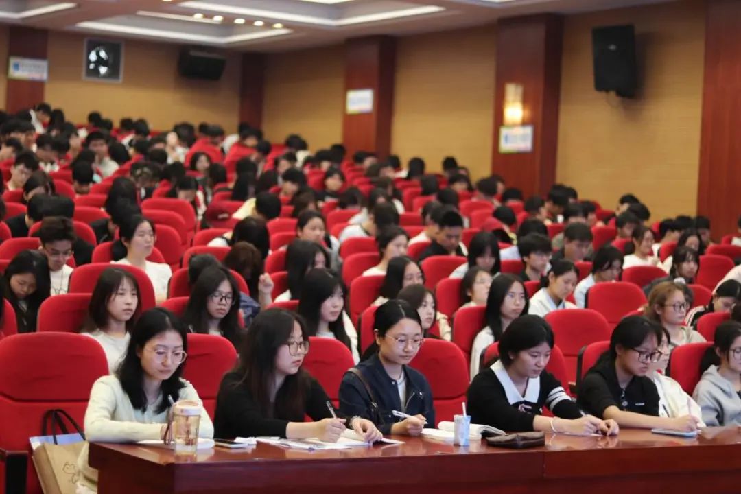 1745198425902749.jpg 1745198425902749.jpg