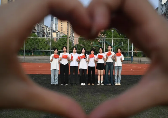 1760671076244317.png image.png