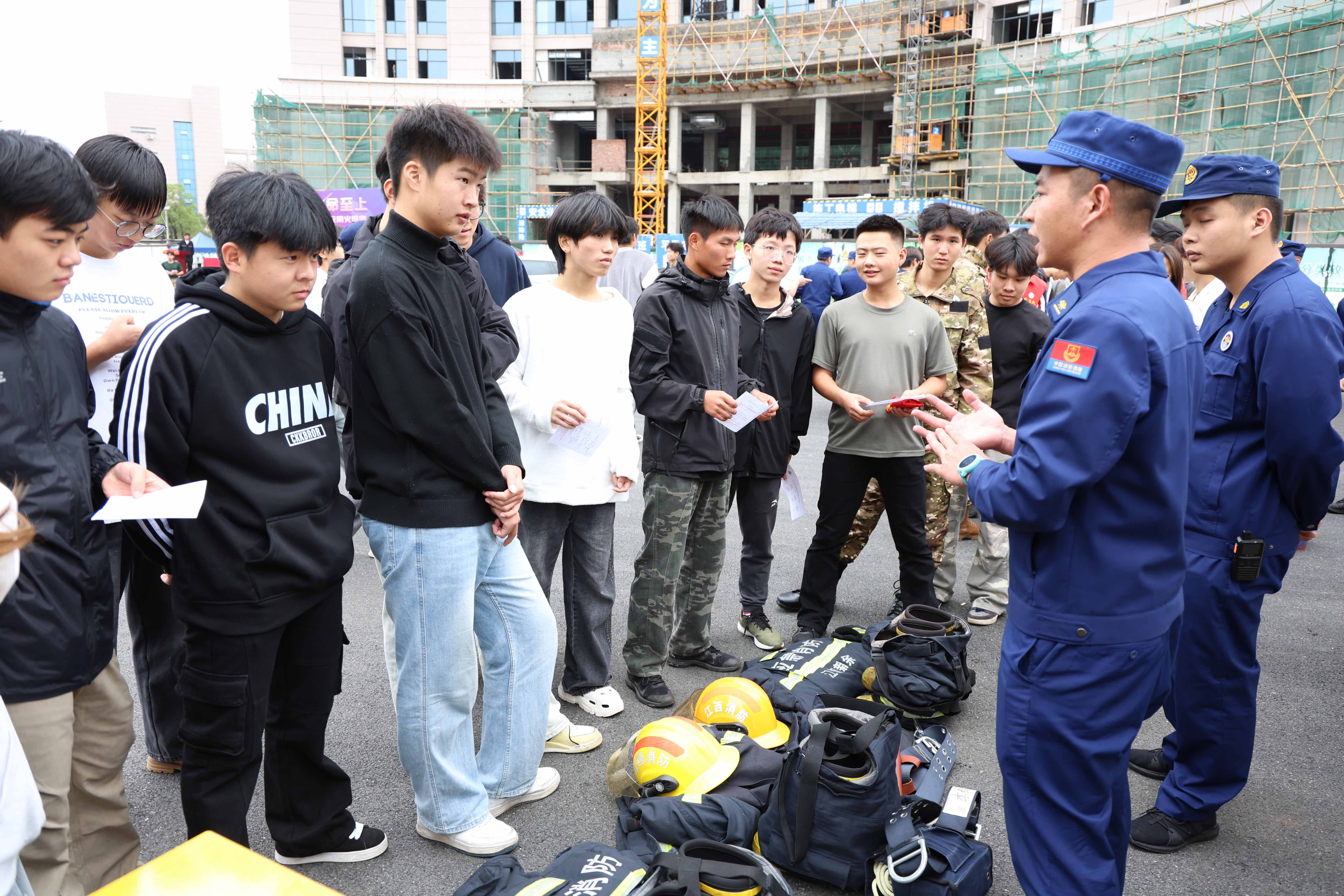 1762827332435373.jpg 1762827332435373.jpg